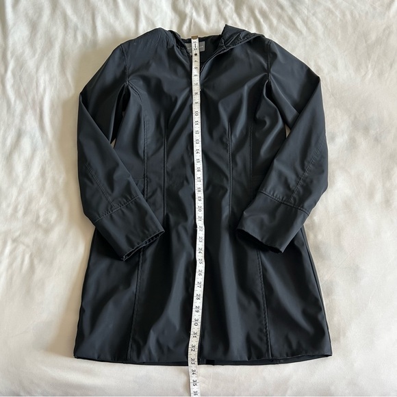 Beechers Brook Black Rain Coat | Small - Picture 7 of 9
